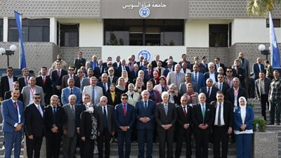 جامعة القناة تعقد امتحانات تأهيلي الدكتوراه للطلاب