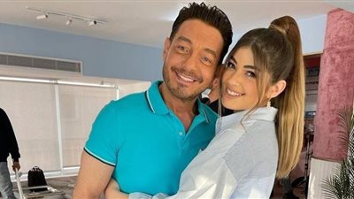 ليلى أحمد زاهر ترفض وصف «التنكة».. وتحذر والدها | فيديو