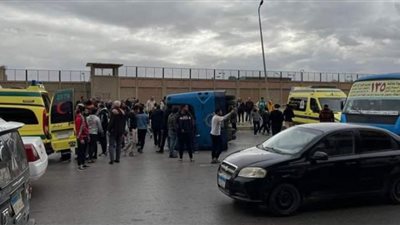 النيابة تواصل معاينة موقع انقلاب أتوبيس النقل الجماعي بعين شمس