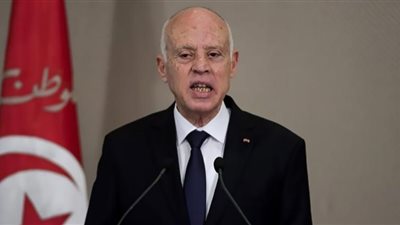 قيس سعيد يقيل وزير الشئون الخارجية بتونس