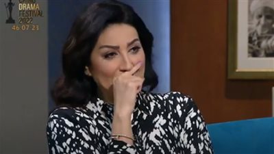 وفاء عامر تبكي على الهواء.. وتؤكد: أذهب لطبيب نفسي (فيديو)