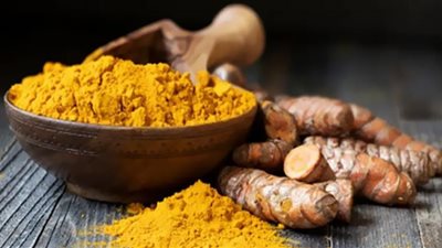 الكركم يحارب دهون الكرش.. دراسة توضح