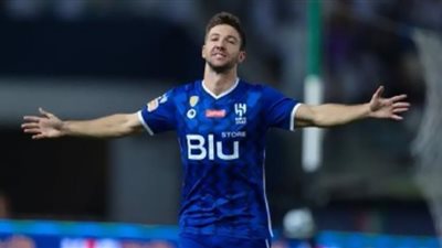 لوسيانو فيتو يضيف الهدف الثالث للهلال في شباك فلامنجو