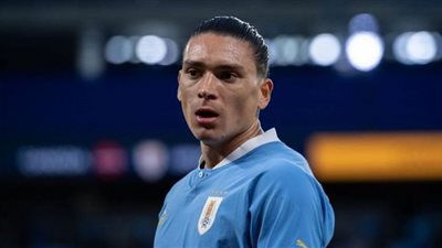 نجم المنتخب السابق: نونيز أفيد من سواريز مع الأوروجواي