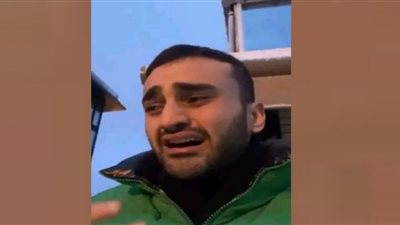 بوراك ينتحب على ضحايا زلزال تركيا: لا تبخلوا بالمساعدة