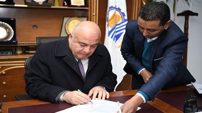 محافظ قنا يعتمد نتيجة الفصل الدراسى الأول للشهادة الإعدادية بنسبة نجاح 73.23 %