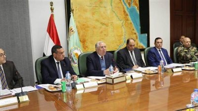 وزير الزراعة يوجه بتسهيل تخصيص أراضي مشروعات حياة كريمة