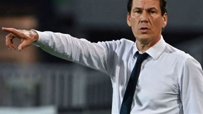 جارسيا يستعين بثنائي هجوم الناشئين أمام الوحدة بالدوري السعودي غدًا