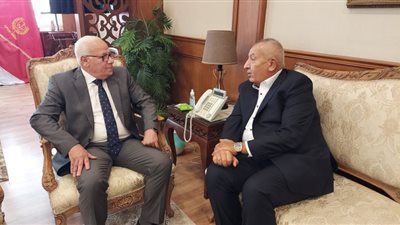 تفاصيل جلسة رئيس النادي المصري مع محافظ بورسعيد
