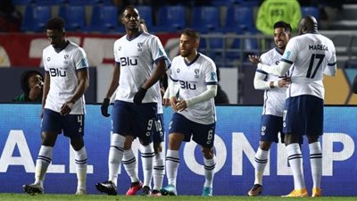 مكافأة مالية ضخمة للاعبي الهلال عقب التأهل لنهائي مونديال الأندية