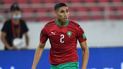 فرص أشرف حكيمي في اللحاق بمباراة المغرب وبلجيكا