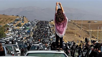 الأمم المتحدة تحقق في قمع إيران الشرس.. 300 قتيل و15 ألف معتقل