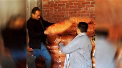 إعدام مواد غذائية غير صالحة ببني سويف