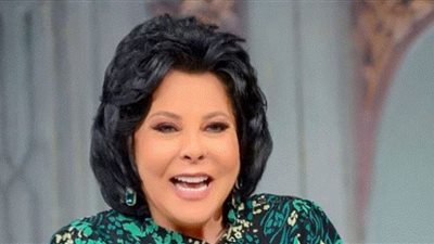 إسعاد يونس تعود لبرنامجها بعد التعافي