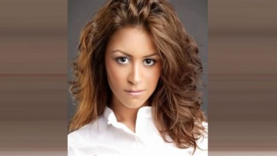 منة شلبى تنهار وتدخل فى هستيريا المارجوانا