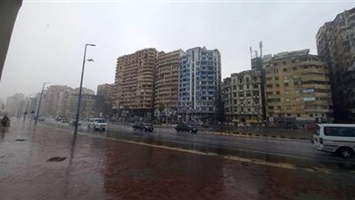 أمطار ورياح تضرب مدن الإسكندرية