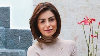 منة فضالي تدعم منة شلبي.. ربنا يفك كربك