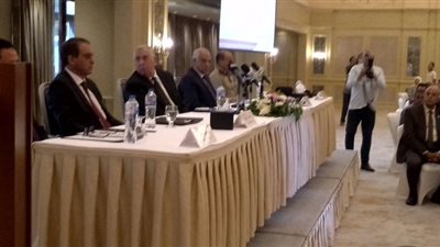 وزير الزراعة يؤكد حرص الدولة على زيادة الإنتاج من القمح