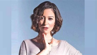 تفاصيل التحقيق مع منة شلبي وسبب إخلاء سبيلها (فيديو)