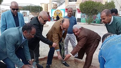 تدشين مبادرة 100 مليون شجرة بمدارس ومراكز الشباب القصير