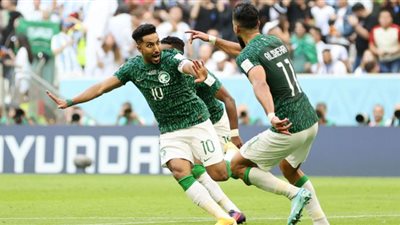 منتخب السعودية وجهًا لوجه الليلة أمام بولندا في كأس العالم