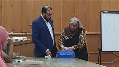 وكيل الصحة يشارك فى التدريب العملى على خطوات 