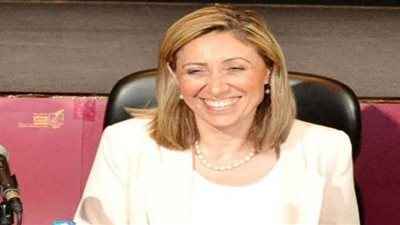 وزيرة الثقافة: 