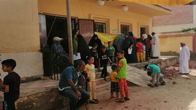 فحص 1091 مواطنًا بعزبة نيل في كفر الشيخ