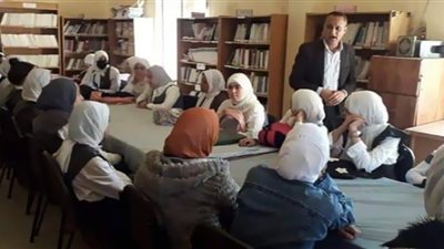 مناقشة عددًا من الكتب بالمكتبات الفرعية بثقافة الفيوم