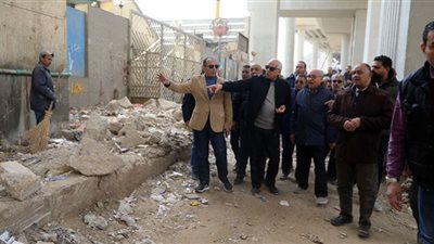 المحافظ يتابع أعمال تطوير طريق الخدمة الواقع أسفل محور الفريق كمال عامر