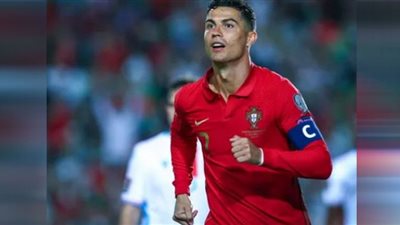 ملخص لمسات كريستيانو رونالدو فى مران منتخب البرتغال (فيديو)