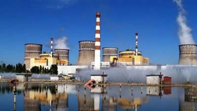 أوكرانيا تتهم روسيا بقصف موقع محطة زابوروجييه النووية مجددًا