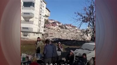 الناجون من زلزال تركيا فريسة للطقس البارد (فيديو)