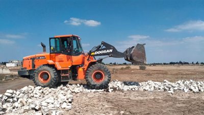 استكمال أعمال النظافة و الإنارة و التصدِّي للتعديات بمركزي التل الكبير و أبوصو