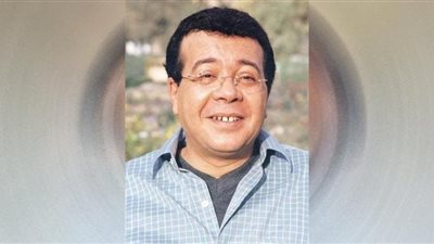 أحمد آدم.. بتقبض من سيرة الشغل والدكتور صدمني