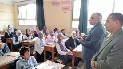 تعليم الغربية تتابع سير الدراسة بإدارة شرق طنطا