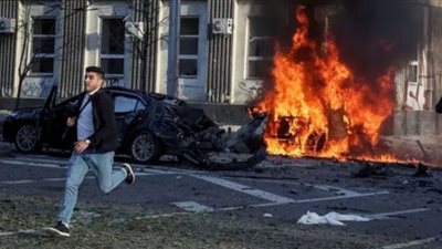القصف الروسي على أوكرانيا يتسبب بمقتل طفل عمره يومان.. صور