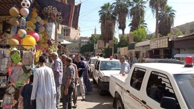 حملة لرفع الاشغالات من الطرق بشوارع دشنا