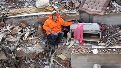 زلزال تركيا.. إنقاذ عشرات الأرواح بعد مرور 100 ساعة تحت الأنقاض