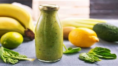 اصنع سموذي السبانخ بالموز وتمتع بجسم صحي