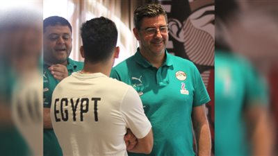 معسكر منتخب مصر يشعل أزمة مبكرة بين الزمالك وفيتوريا