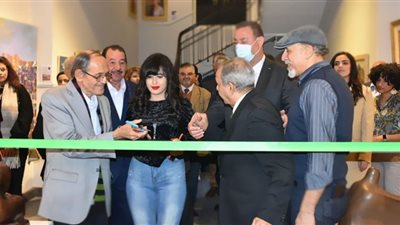 السفير الفلسطيني يفتتح معرض الفنانين التشكيليين العرب بجاليري ضي