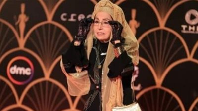 أمل إبراهيم تشعل جوجل بعد الإعتزال بــ 16 عامًا.. شاهد