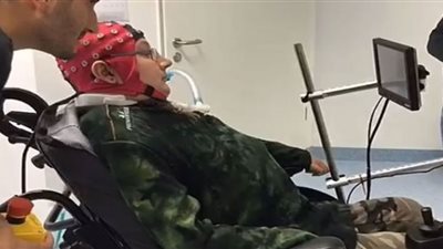 ابتكار كرسي متحرك يتحكم في عقلك