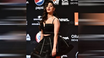 مايان السيد بإطلالة مليئة بالجمال والعفوية.. صور