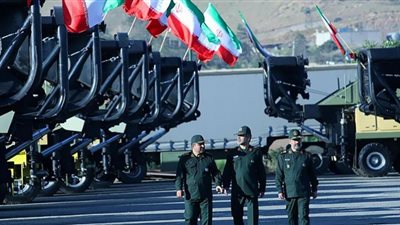 الحرس الثوري يصف الاحتجاجات بالمؤامرة ويدعو لمحاكمة من يطلق الشائعات