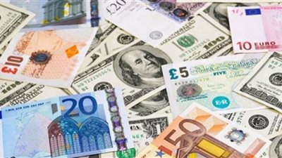تباين بأسعار العملات الأجنبية مقابل الجنيه في ختام اليوم