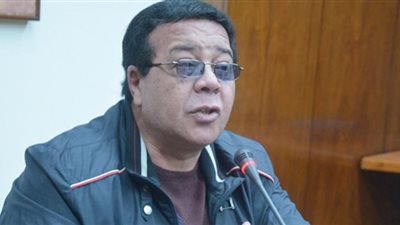 القضاء يلزم الفنان أحمد آدم بسداد 300 ألف جنيه