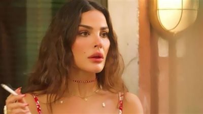 نادين نسيب نجيم توبخ منتهكي خصوصيتها : « يا عيب الشوم »