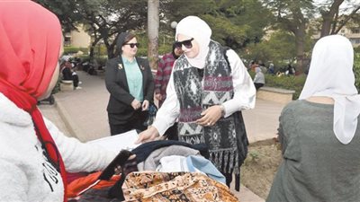 تخصيص دخل معرض الملابس فى بنات عين شمس للطالبات غير القادرات